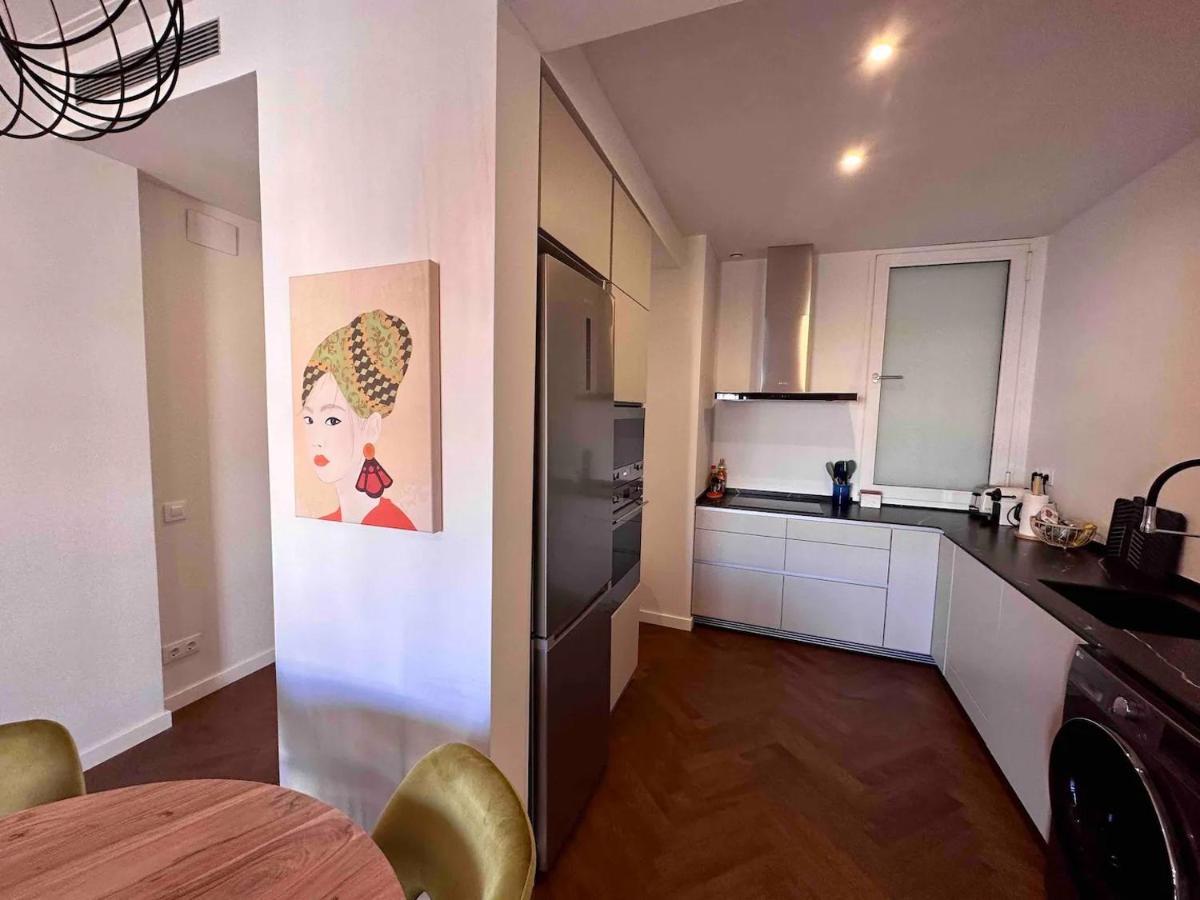 Apartment Centro, En Diagonal Junto A Sagrada Familia Barcelona